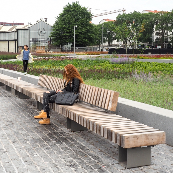 Crosswise | Streetlife Benches Rough&Ready