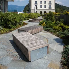 Solid Skirt Bench - Bürgenstock Hotel, Bürgenstock