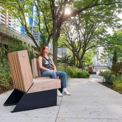 Rough&Ready Lounge Seats - Chicago Riverwalk East, Chicago