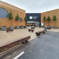 Drifter Benches, Ultra Light Tubs - Helsinki Outlet, Helsinki