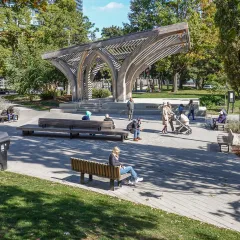 Solid Crosswise Bench, Solid Serif Bench - St. James Park, Toronto (CA)