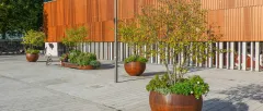 Globe Tree Planters, Solid Mobile Green Isles Oval - Lindau