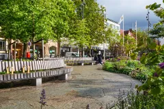 Rough&Ready Curved Benches - Stora torg, Eslöv